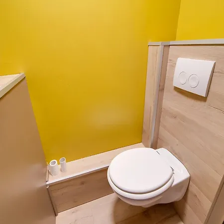 Lux For 22 In Waimes, Cleaning Included * وايمس